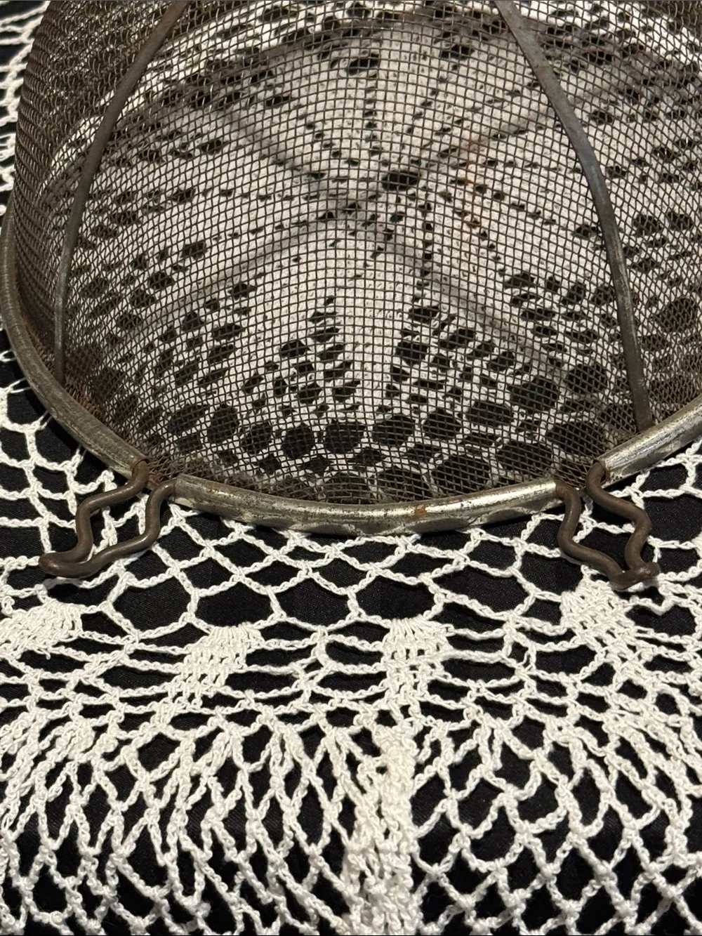 Vintage Round Strainer with Red Wooden Handle